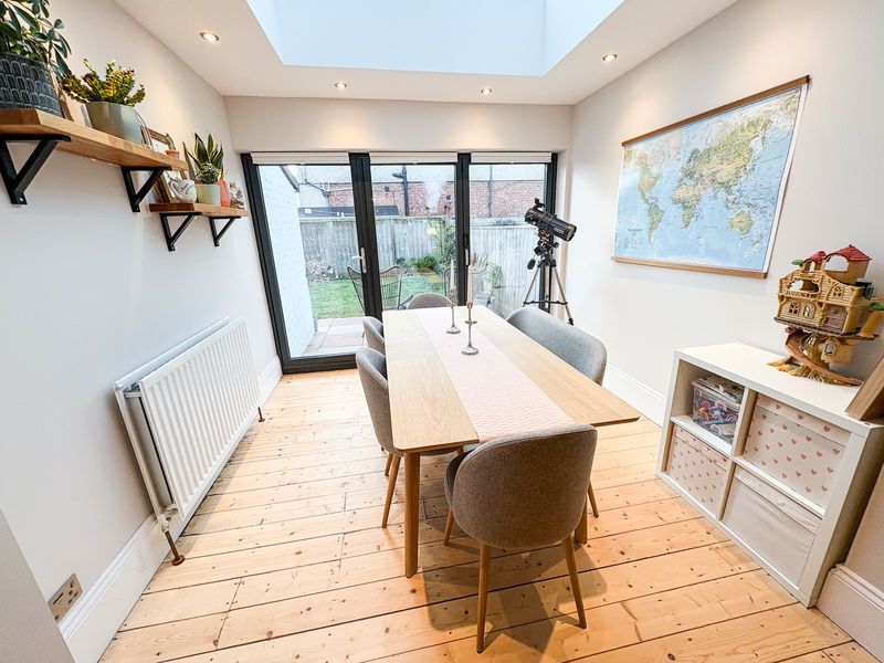 Property photo 3 of 17 Photo 5