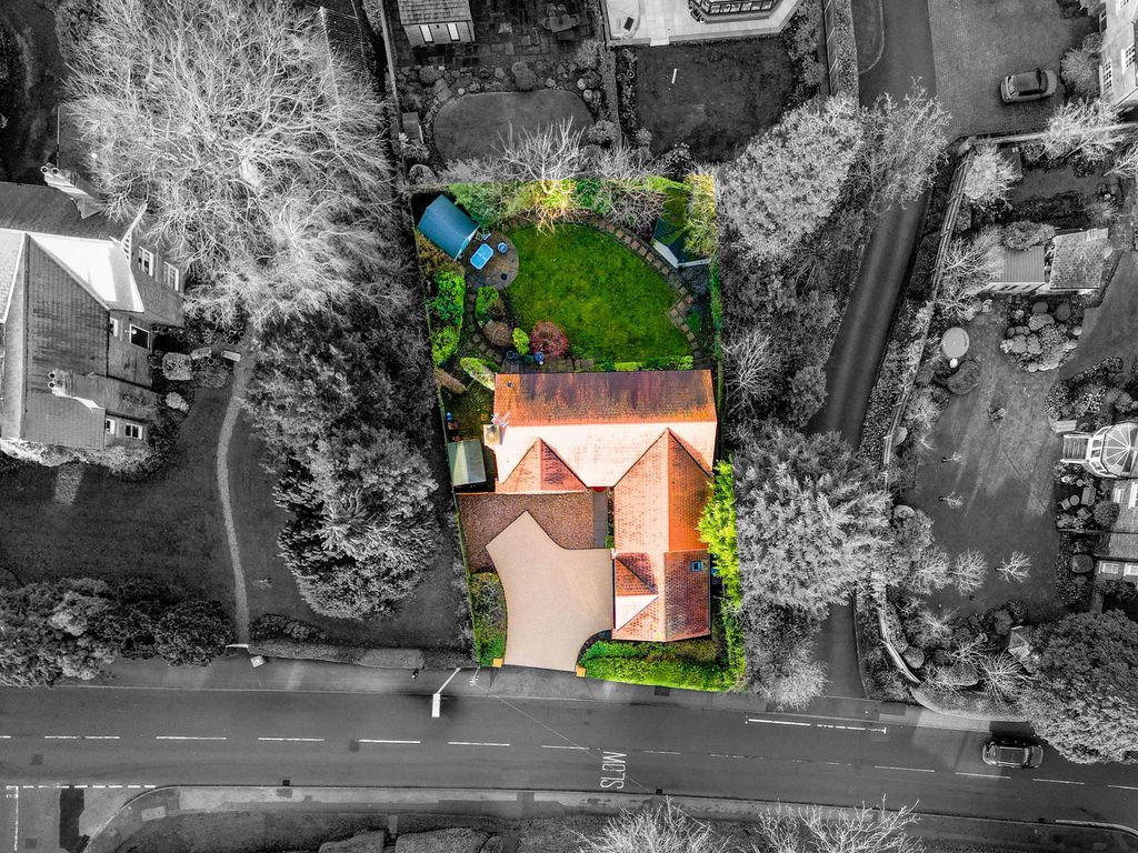 Property photo 2 of 36