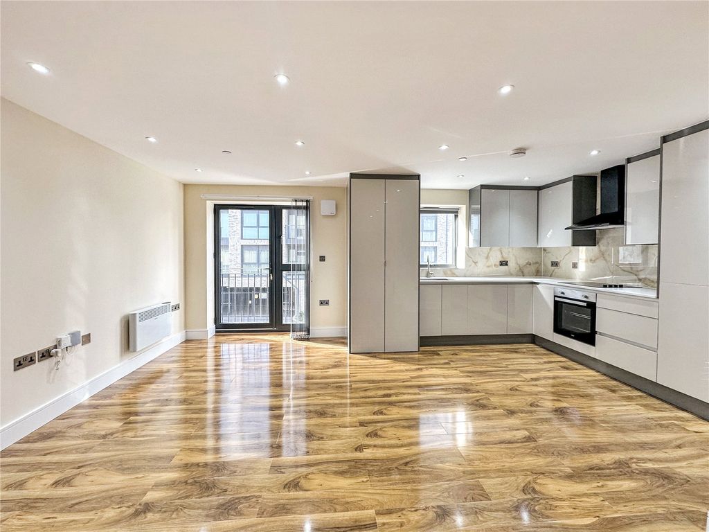 Property photo 2 of 8 Picture No. 09