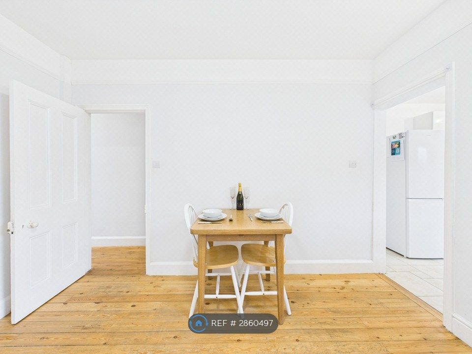 Property photo 3 of 26 Dining Area