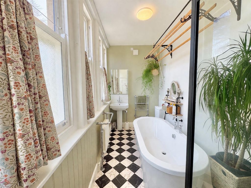 Additional image 16 of 2 bed flat for saleThe Avenue, Clevedon BS21