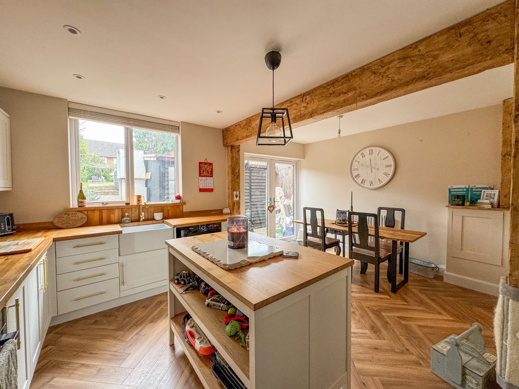 Property photo 2 of 30 Img_4945