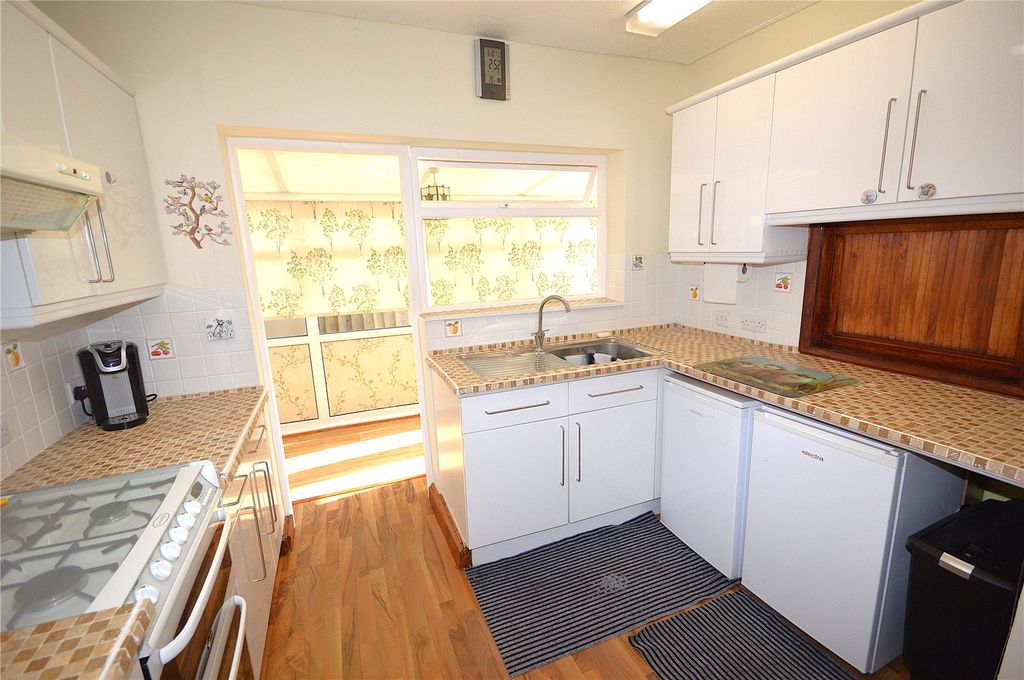 Property photo 3 of 22 Picture No. 33