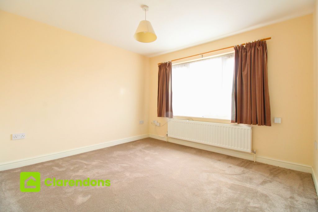 Property photo 2 of 10 4