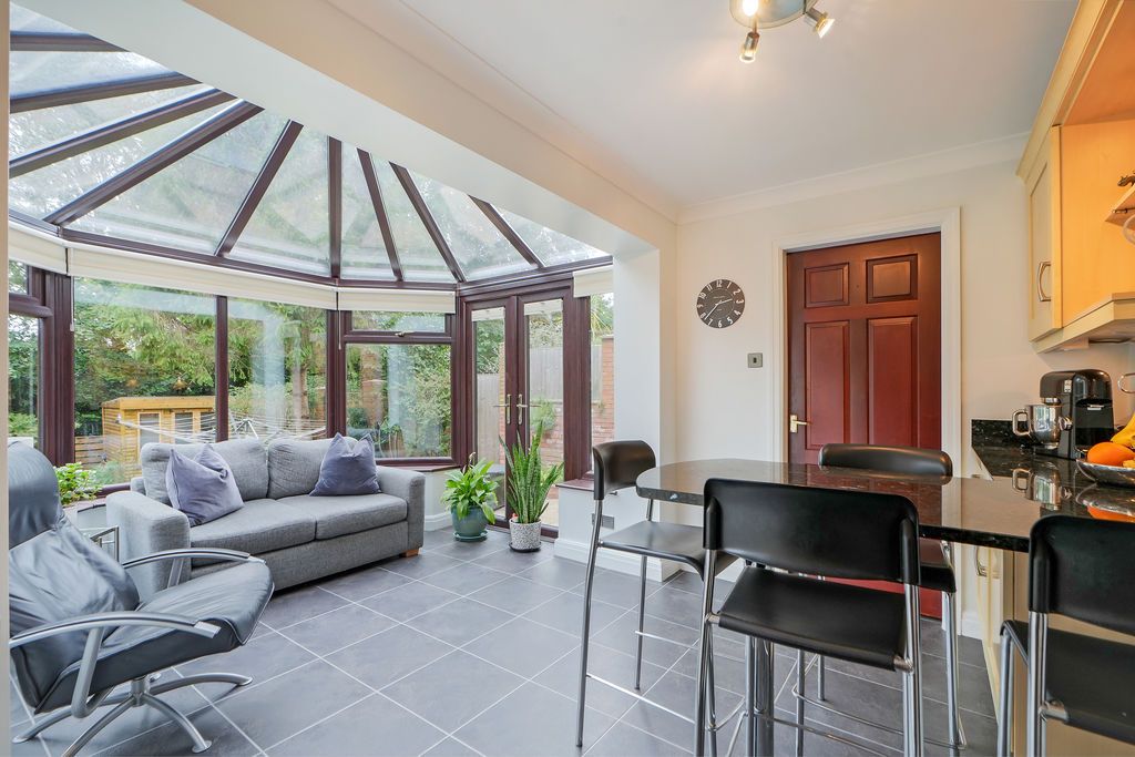 Property photo 3 of 36 Conservatory