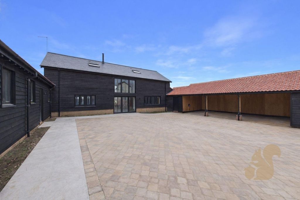 Property photo 1 of 6 Moulsham 2.Jpg