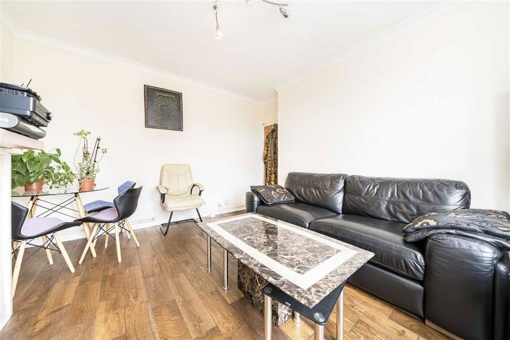 Property photo 2 of 7
