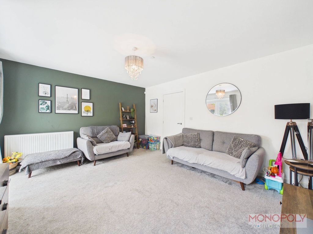 Property photo 3 of 23