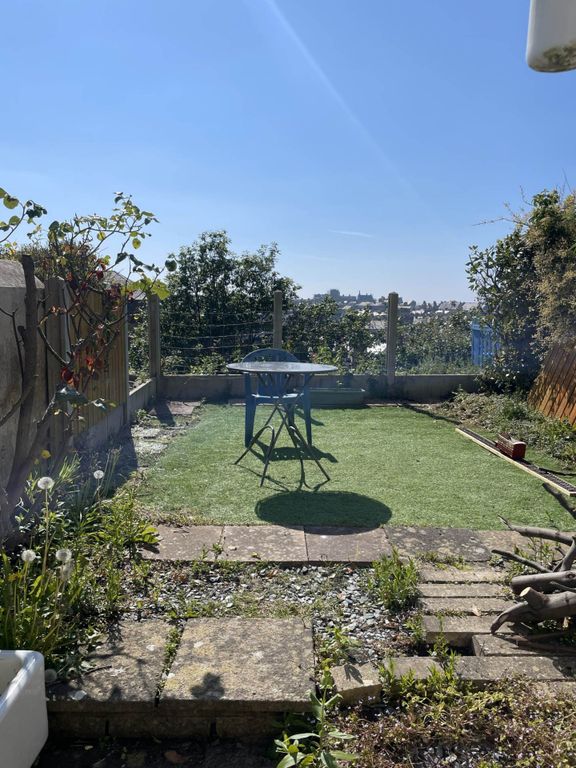 Property photo 2 of 23