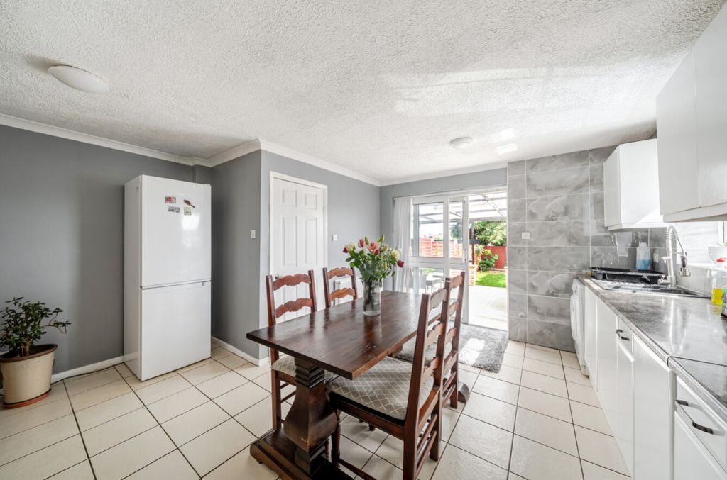 Property photo 3 of 20 1514715-11-1A0675A9Bbaa9