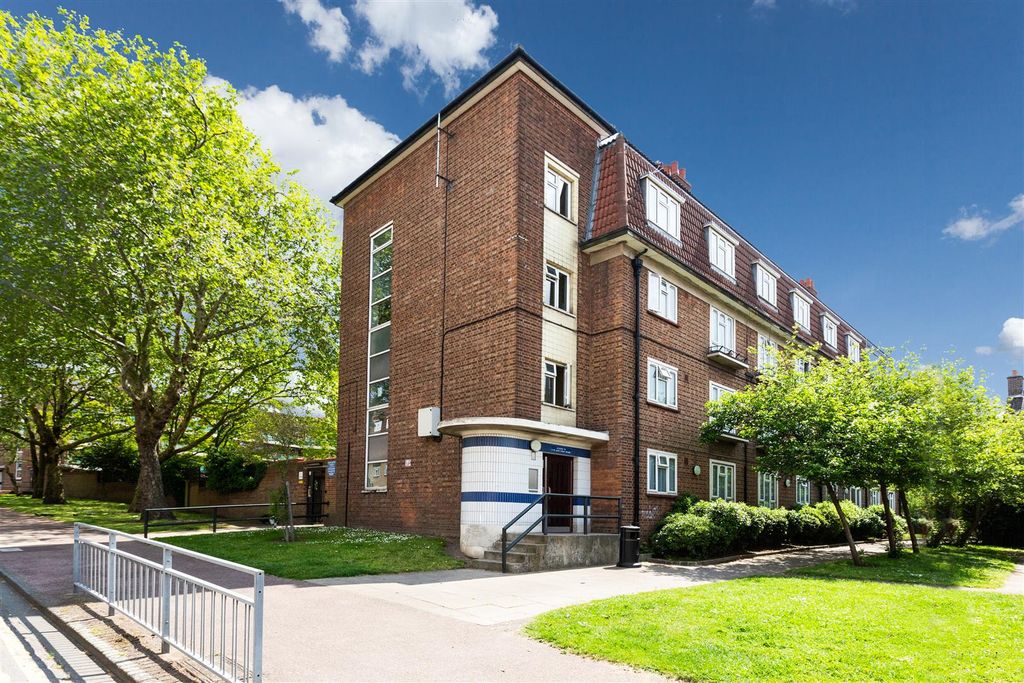 Property photo 1 of 17 Front