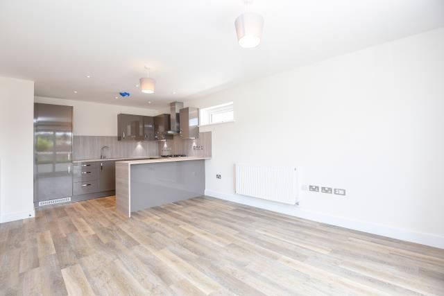 Property photo 3 of 10 Reception Room / Kitchen