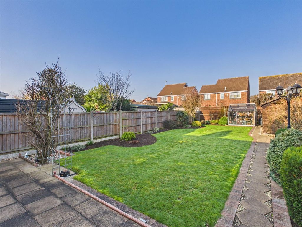 Property photo 3 of 19