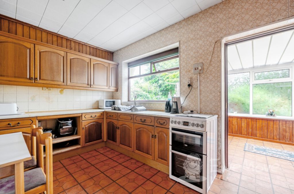 Property photo 3 of 14 13