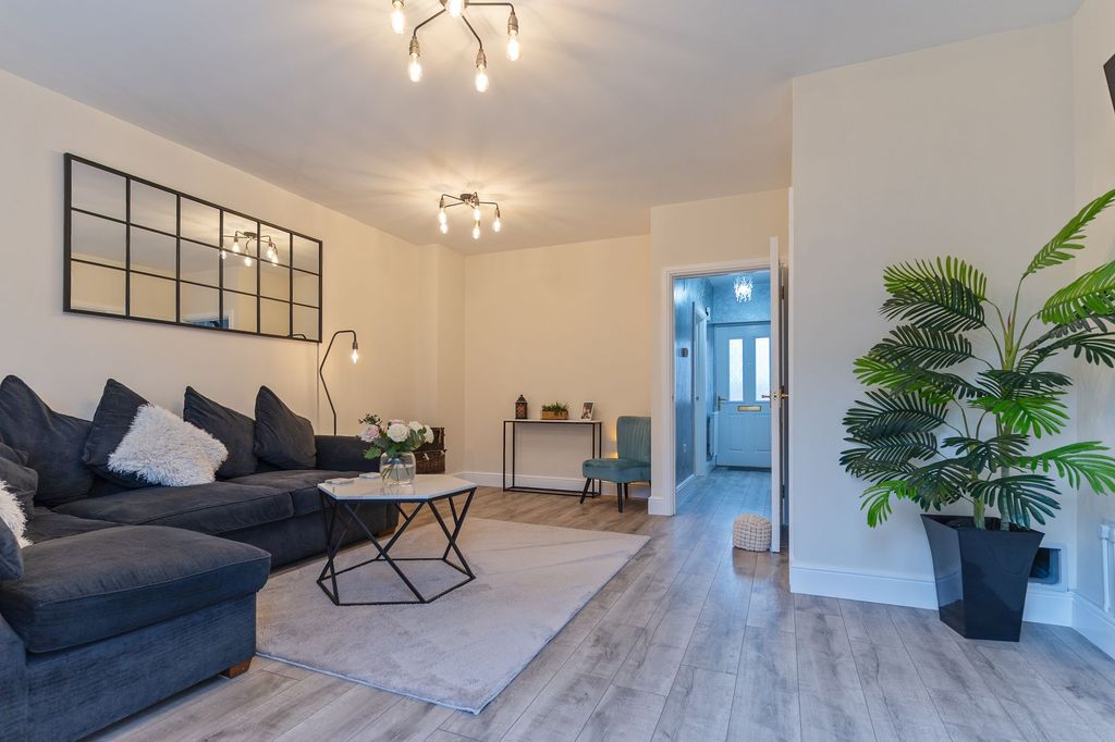 Property photo 3 of 22