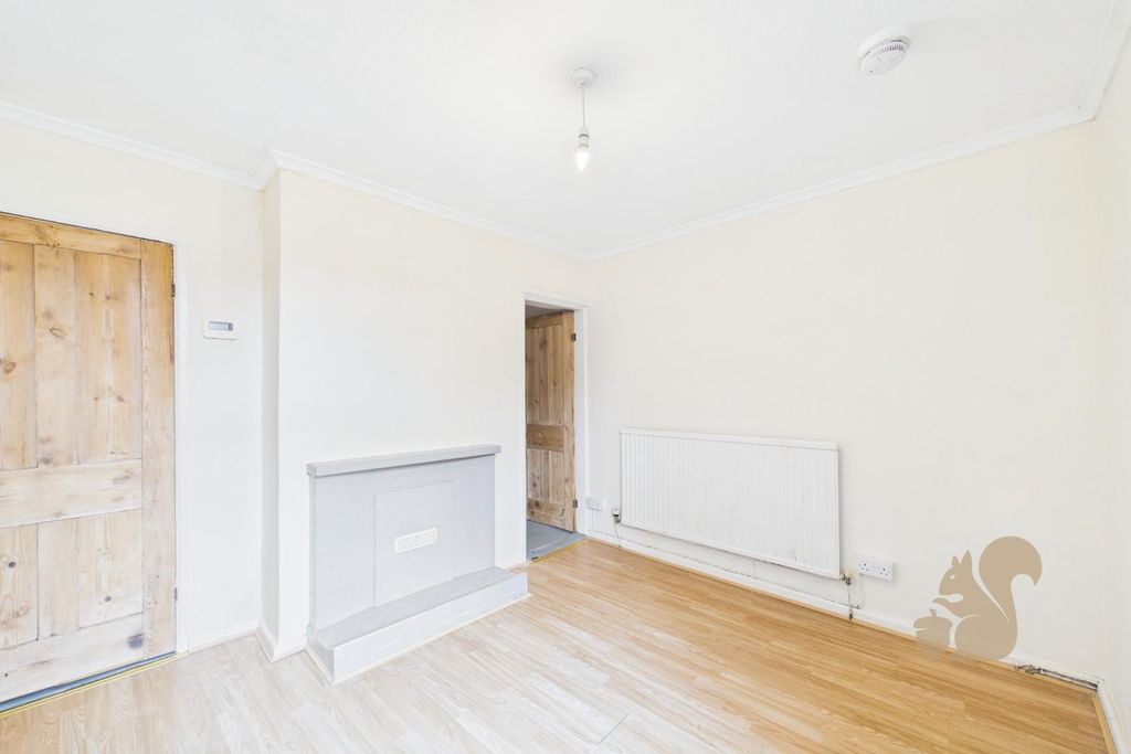 Property photo 2 of 19 Cam01659G0-Pr0735-Still016.Jpg