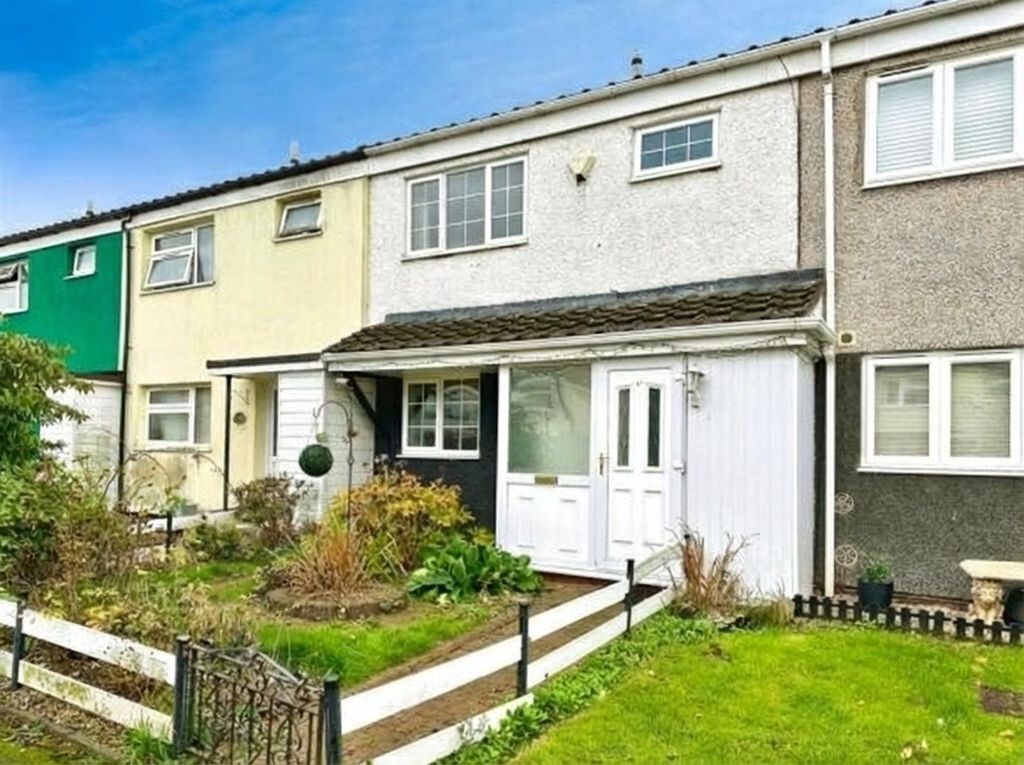 Property photo 1 of 16 Front View