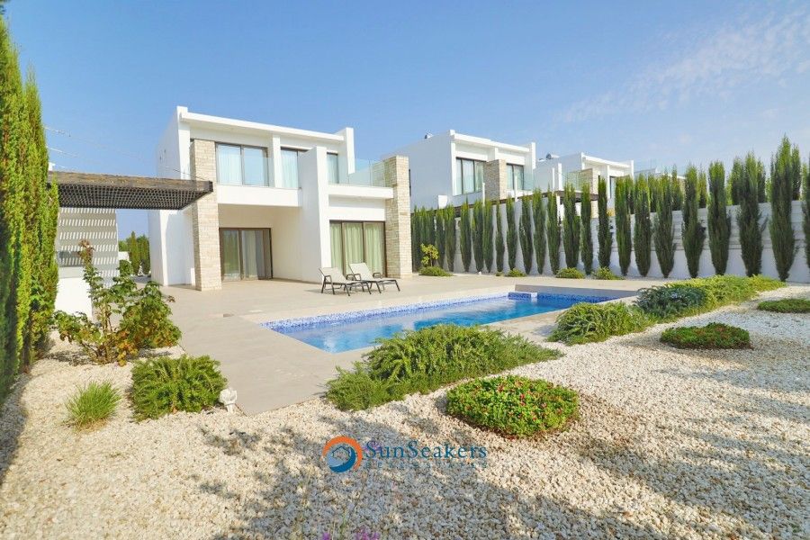 Property photo 1 of 46