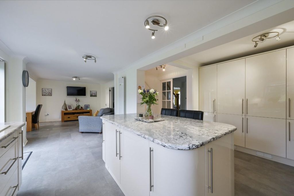 Property photo 3 of 31 Wessels