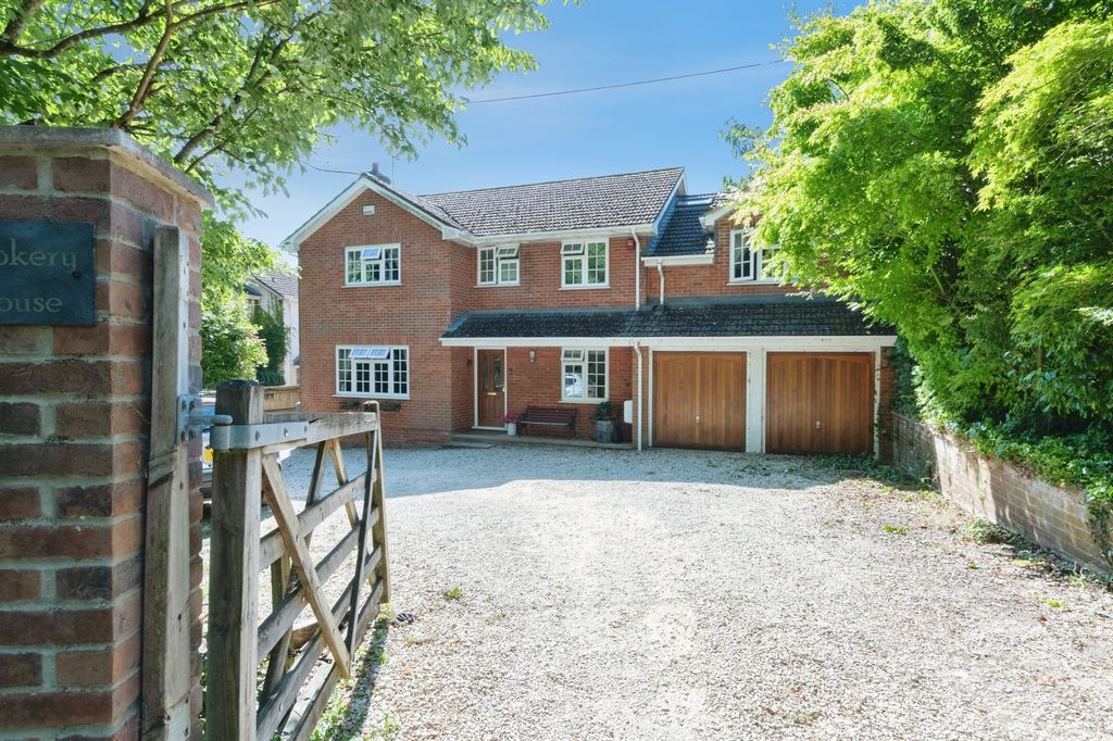 Property photo 1 of 18