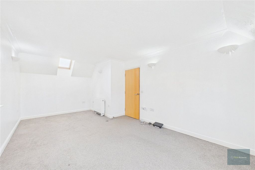 Property photo 3 of 11 Picture No. 04