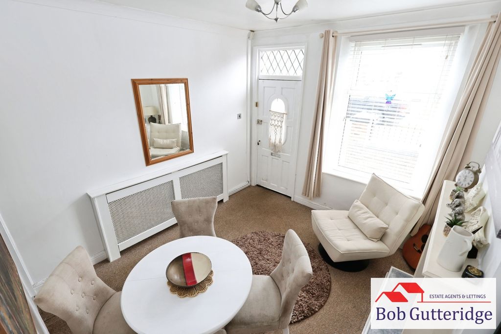 Property photo 2 of 13 Dining Room