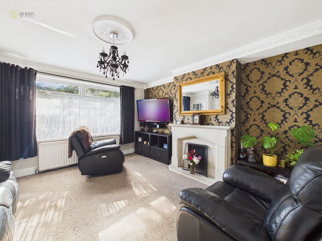 Property photo 2 of 42
