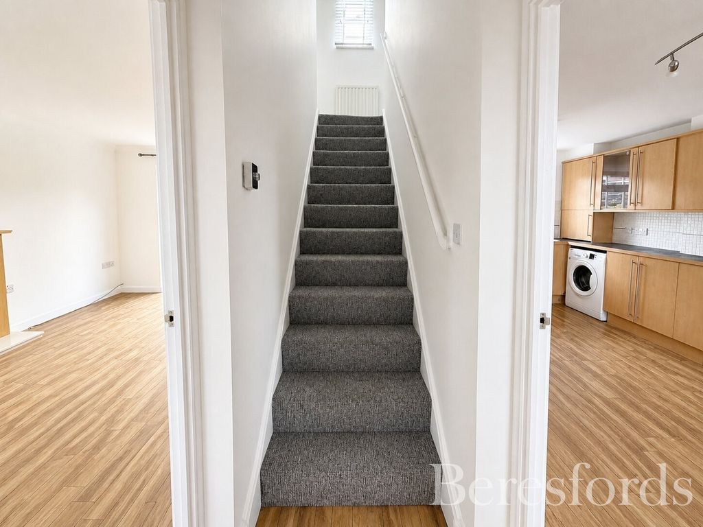 Property photo 2 of 15 Entrance Hallway