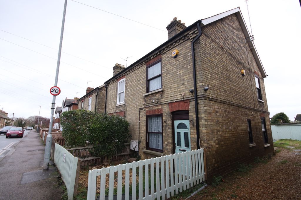 Property photo 1 of 17 Front View