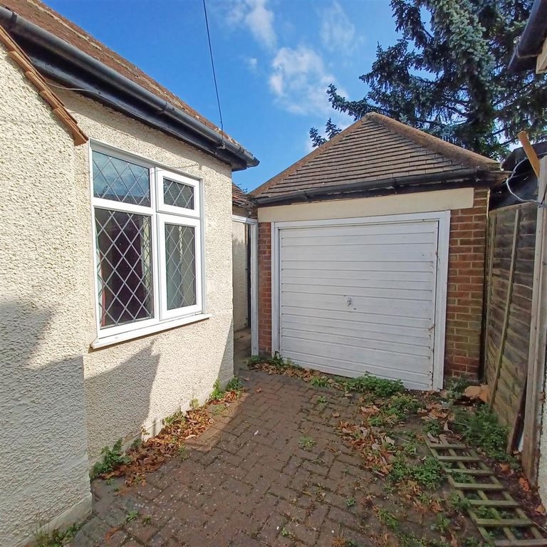 Property photo 3 of 26 Detached Garage