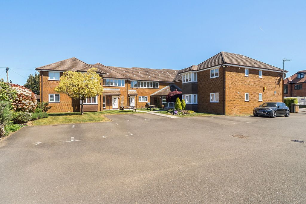 Property photo 1 of 18 1451243-20-69F1Ed...
