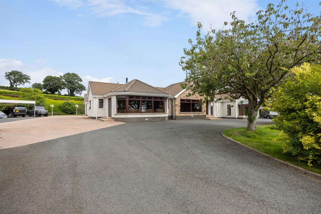 Property photo 3 of 63 126 Old Belfast Road 01.Jpg