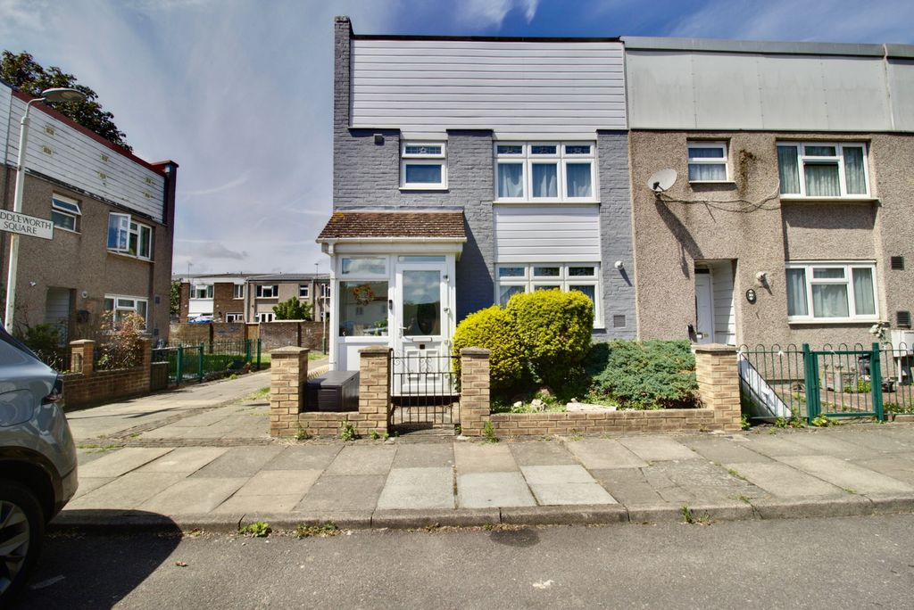 Property photo 1 of 24