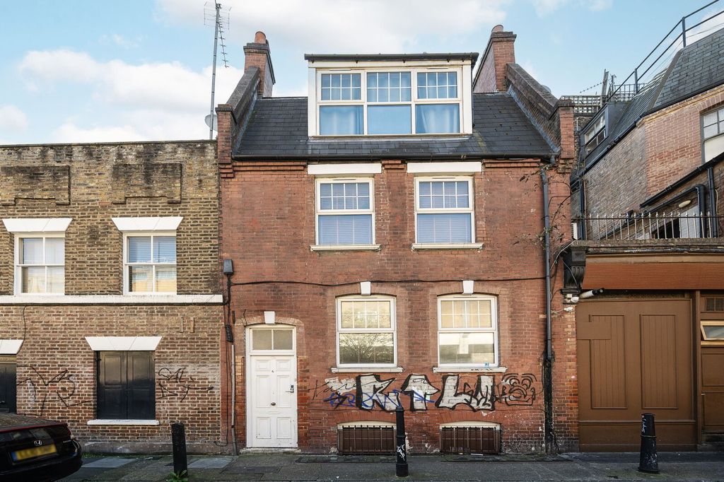 Property photo 3 of 11