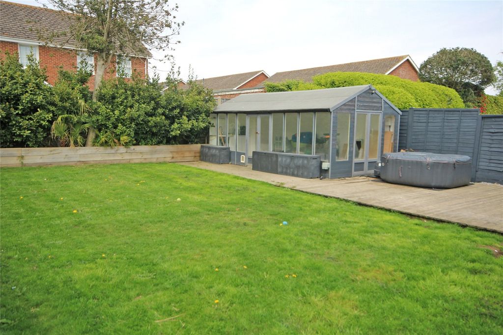 Property photo 2 of 14 Picture No. 13