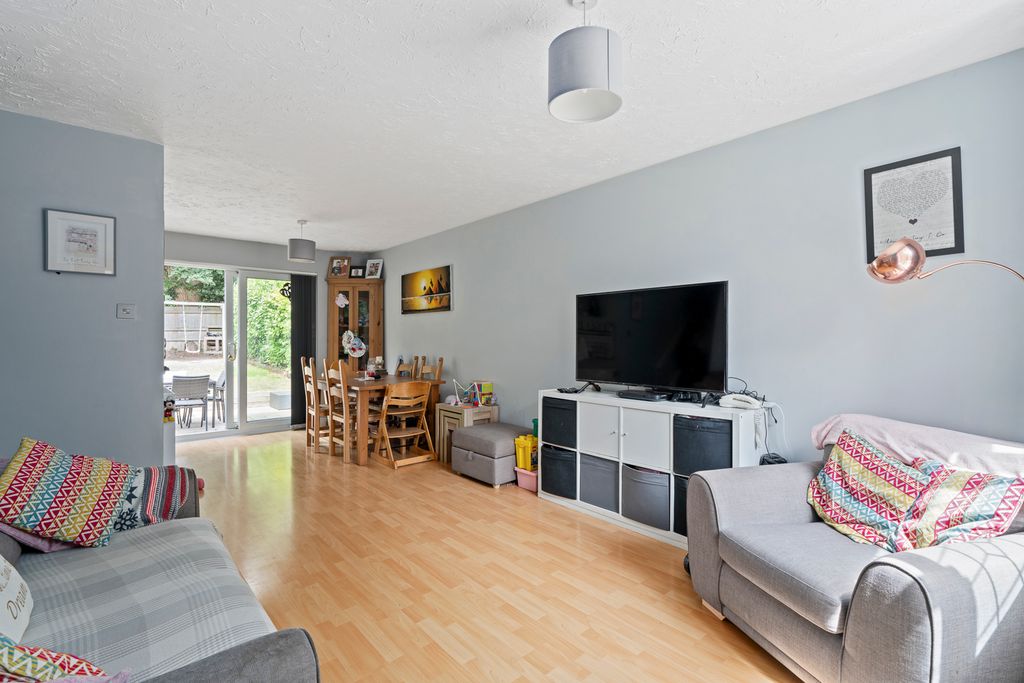 Property photo 2 of 14