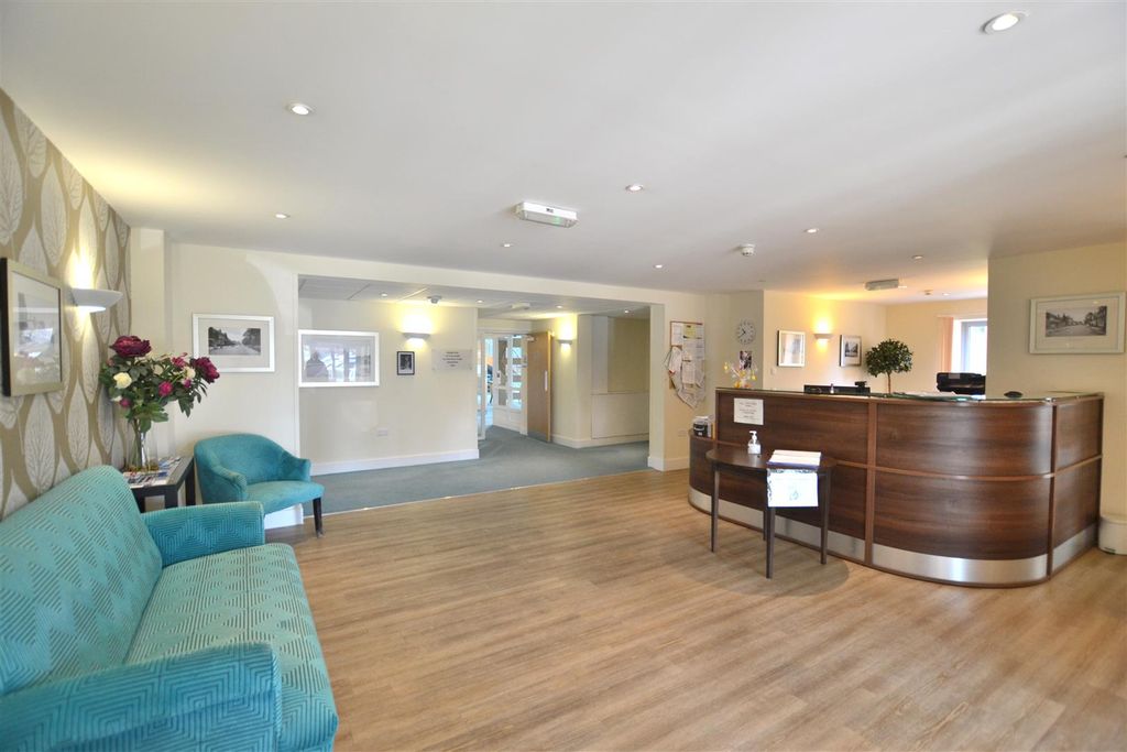 Additional image 13 of 2 bed flat for saleKings Place, Fleet GU51