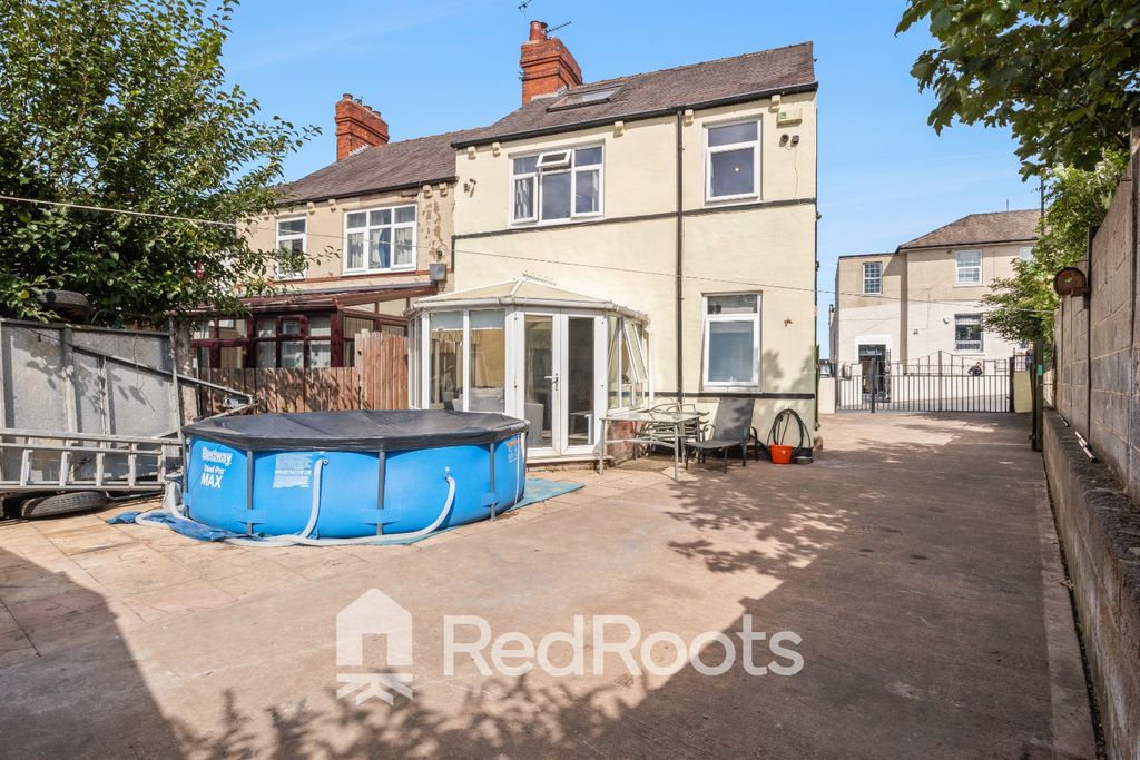 Property photo 3 of 23 4405245