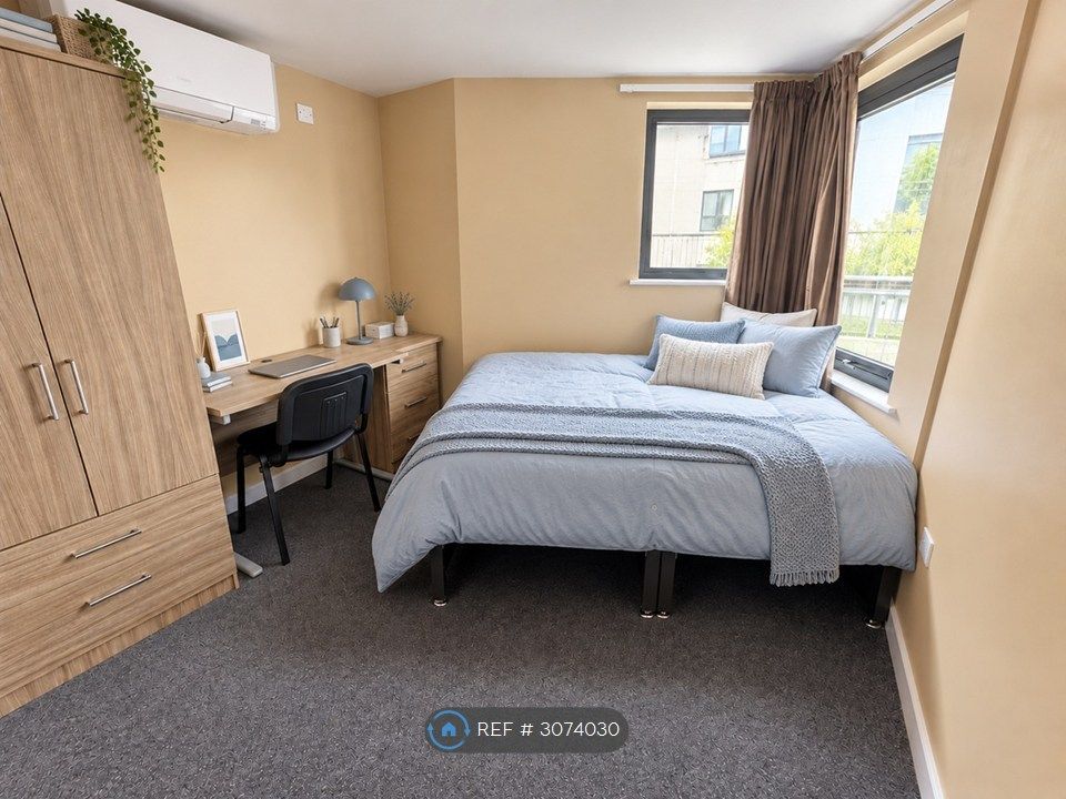 Property photo 2 of 9