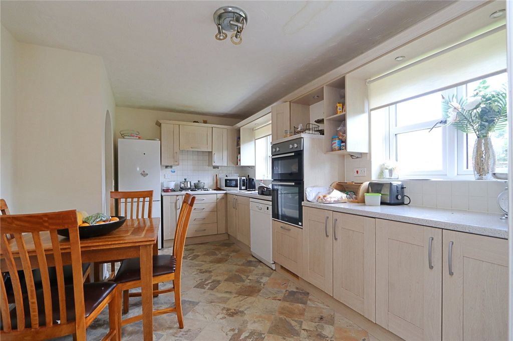 Property photo 3 of 15 Picture No. 17