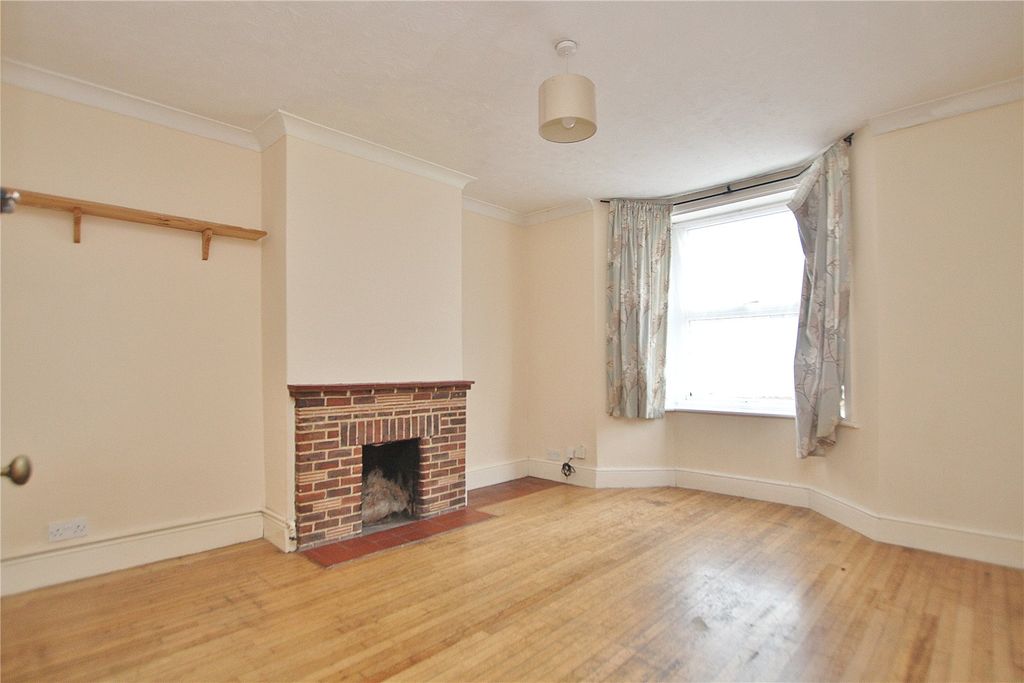 Property photo 2 of 11 Picture No. 01