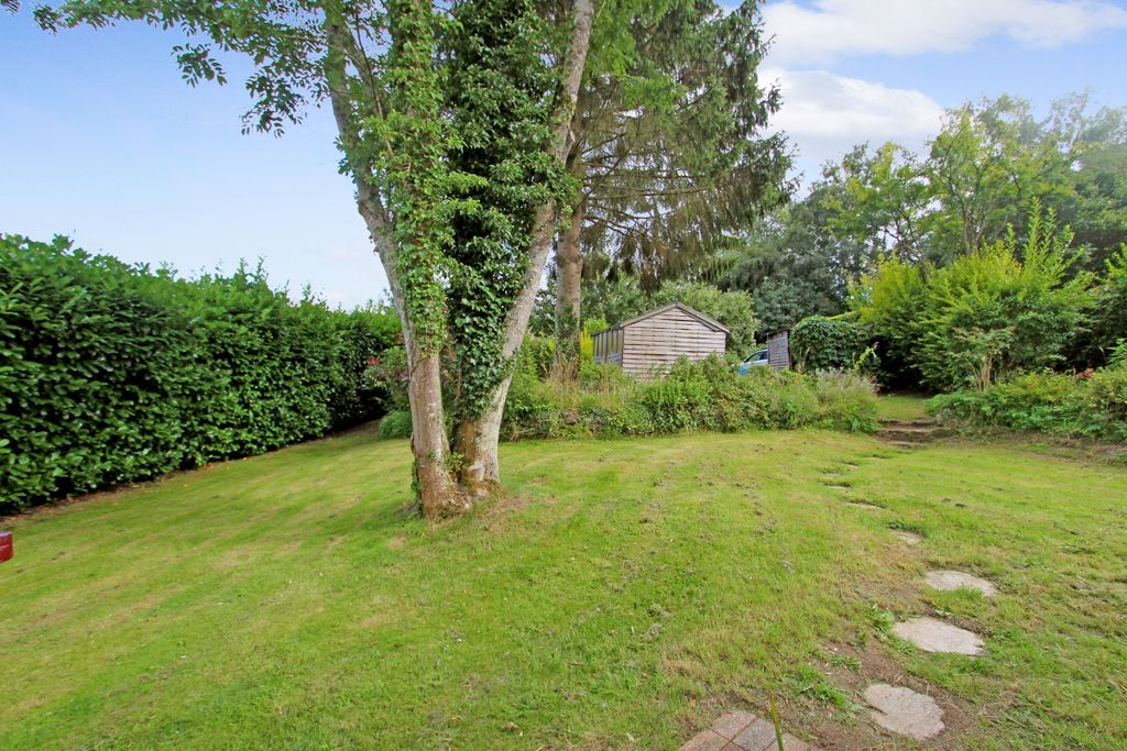 Property photo 2 of 12 Photo 09