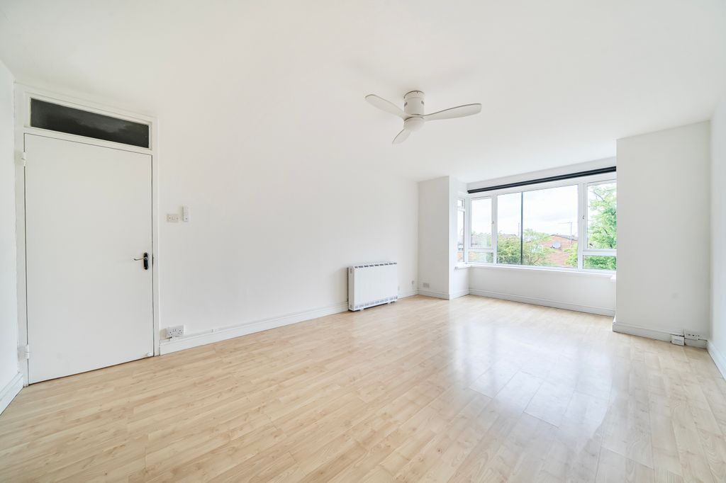 Property photo 2 of 18 Picture No. 06