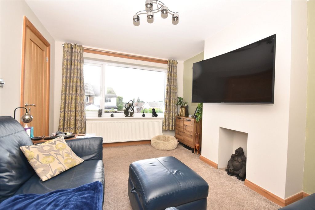 Property photo 2 of 25 Picture No. 09