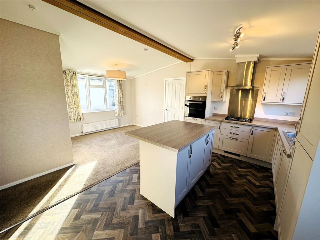 Property photo 2 of 12 Kitchen Diner.Jpg