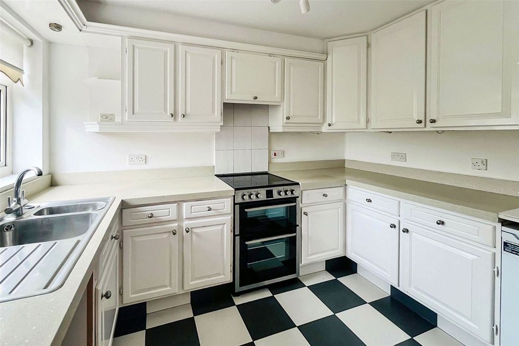 Property photo 3 of 14 Picture No. 06