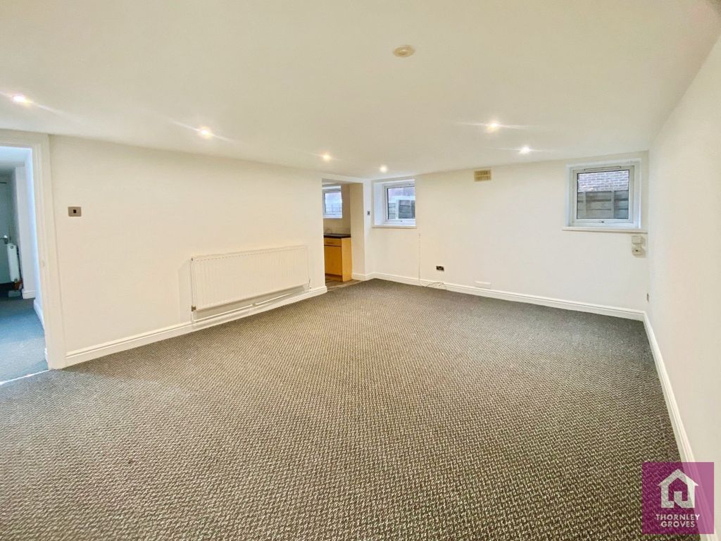 Property photo 2 of 11 Picture No. 10