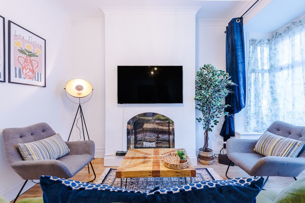 Property photo 1 of 69 Living Room