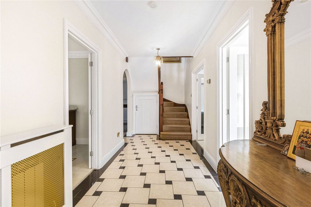 Property photo 2 of 16 Picture No. 14