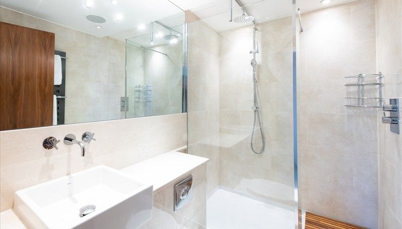 Property photo 3 of 27